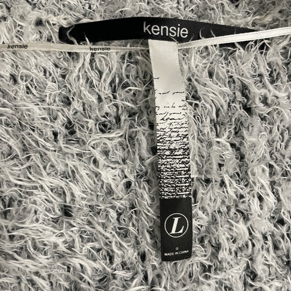 Kensie Eyelash Textured Cardigan Sweater size L - Picture 4 of 9
